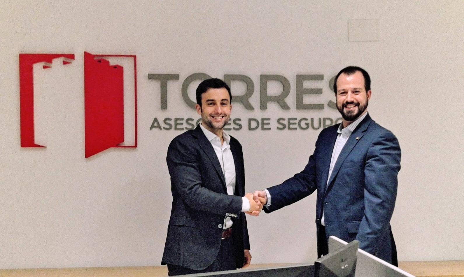 Torres Asesores firma un acuerdo de colaboración con Uniteco, para dar protección personal y profesional a los médicos de Alicante